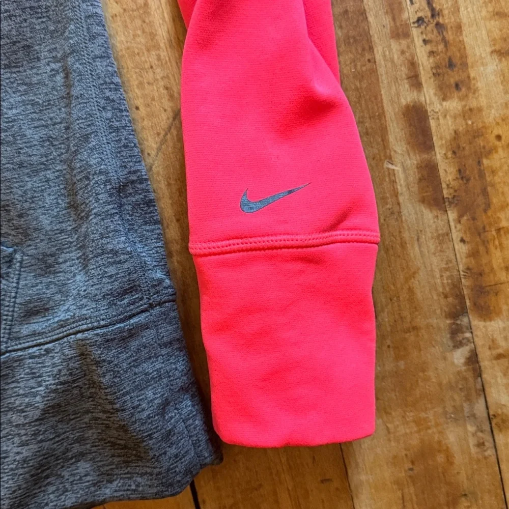 Nike hoodie sweatshirt Gray pink medium women therma fit - Picture 3 of 8